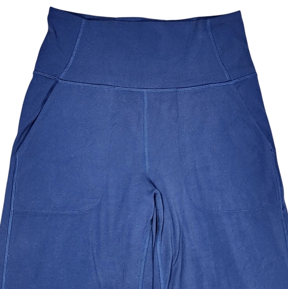 Lululemon Align High Rise Wide Leg Crop 23"  Womens 6 True Navy - Picture 5 of 11